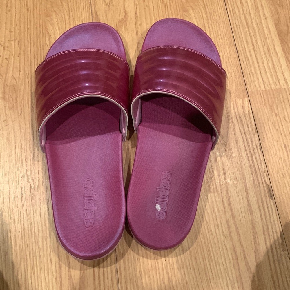 Adidas slides never worn